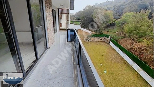 mustakil 557m2 bahçeli,+++havuzlu ++,sıfır 330 m2 tripleks villa