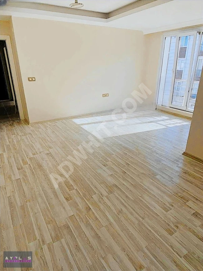 BEYLİKDÜZÜ YAKUPLU 2/1 KİRALIK ARA KAT DAİRE