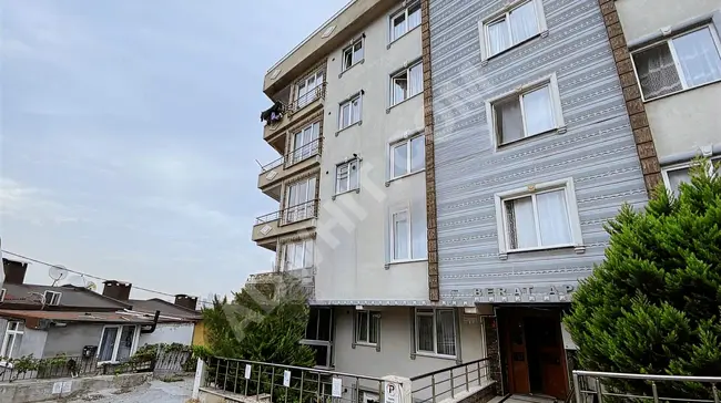 Apartment for rent 2+1 with an area of 95 square meters on the third floor in BEYLİKDÜZÜ YAKUPLU