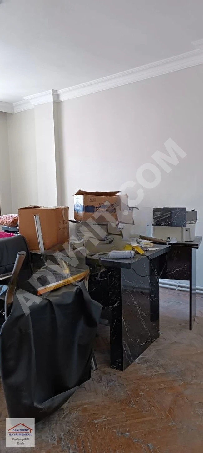 Zeytinburnu Veliefendi de meydana yakın yer de kiralık daire