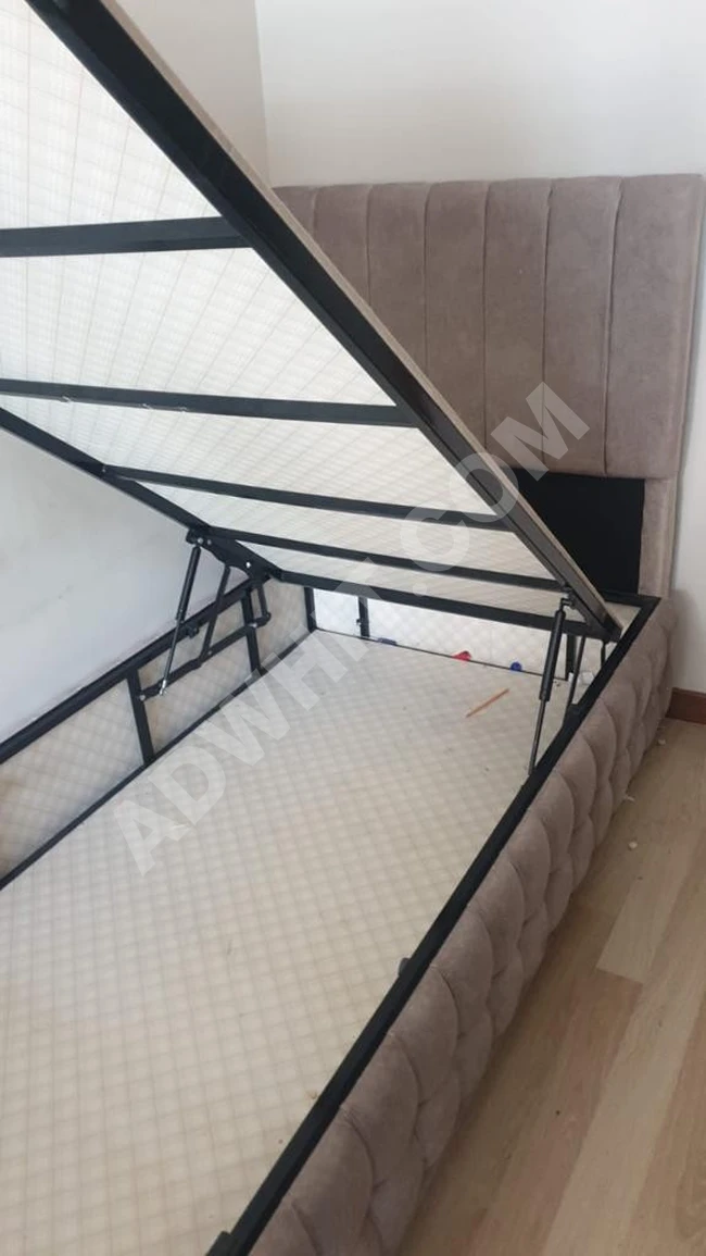 Three beds with a box for sale in the Başakşehir area.