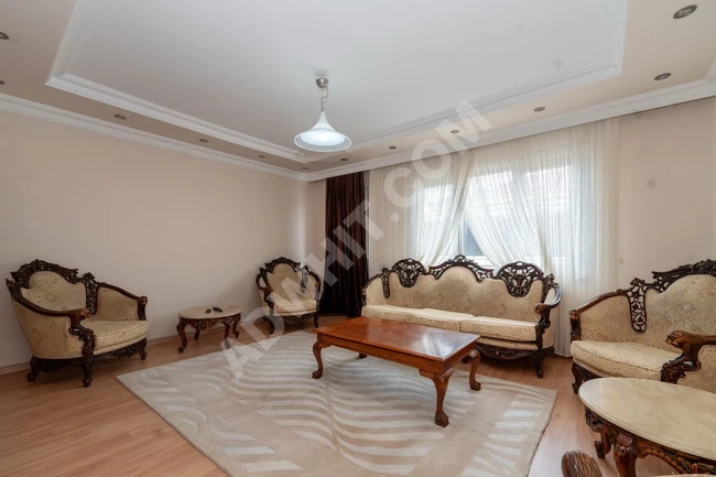 Mobilyalı Beyaz Eşyalı 110 m2 Kiralık Teras Katı Daire