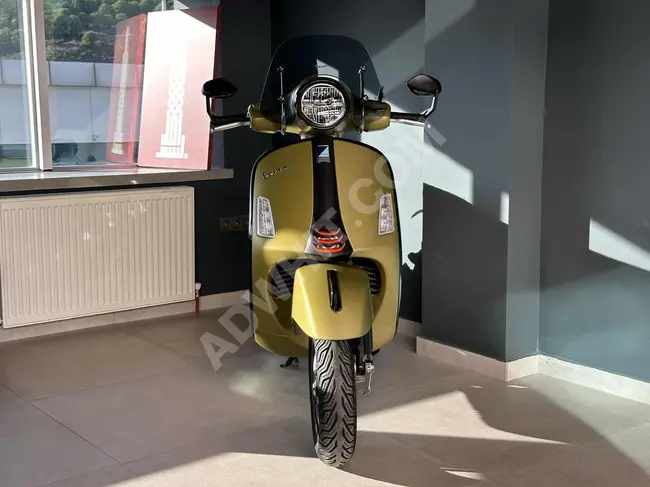 VESPA GTS 300 SUPER SPORT S WITH EXTRAS, Model 2022