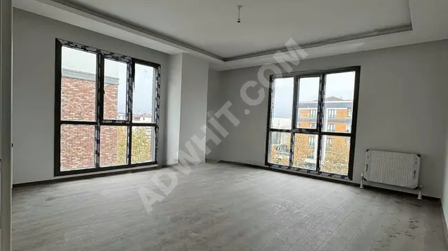 A 3+1 apartment for rent with an area of 120 square meters in a boutique complex with parking on ATATÜRK Street from YENİ.