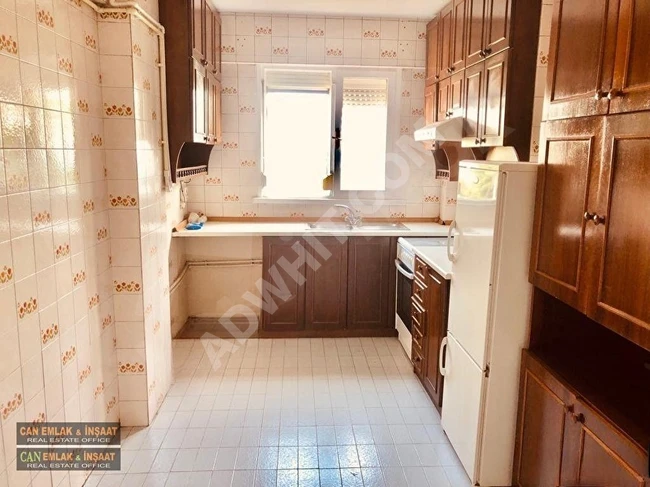 Cihangir'de Deniz Manzaralı Balkonlu Beyaz Eşyalı Çok Aydınlık Bakımlı (2+1)(100 m2) Kiralık Daire