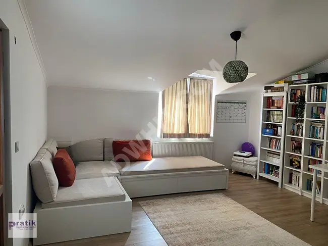 KARTAL YAKACIK ÇARŞI MAHALLE'SİNDE SATILIK 3+2 DUBLEKS  DAİRE