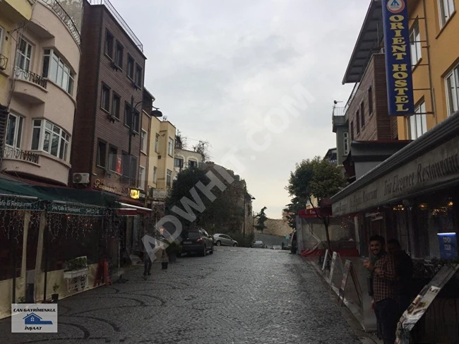 Sultanahmet Oteller Bölgesinde Otel Olmaya Müsait İmarlı Boş Bina (4)Katlı