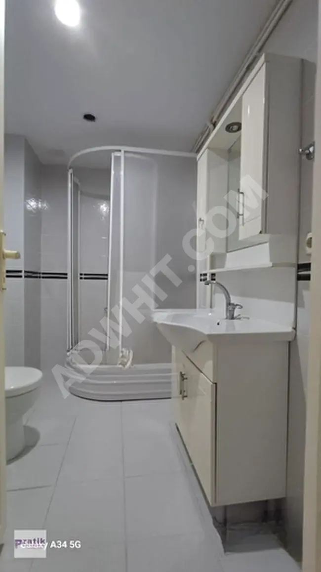 İSTANBUL KADIKÖY KOZYATAĞI ÇEBİ SİTESİNDE SATILIK DAİRE