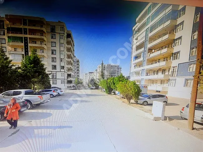 Apartment for rent, with an elevated entrance, with two balconies, in YENİŞEHİR