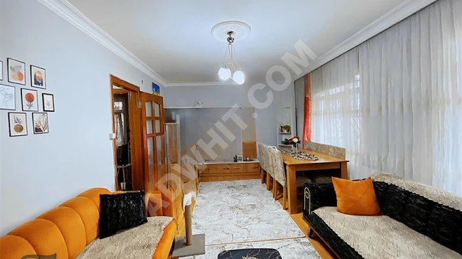 EYÜPSULTANDA HARİKA KONUMDA SATILIK 3+1 ARAKAT DAİRE