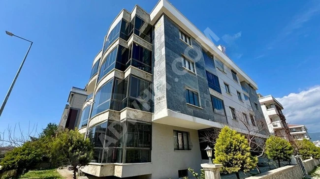 🏡🏡ALÇINAR EMLAKTAN AYRI MUTFAK ARAKATASANSÖRLÜ CAM BALKONLU 2+1🏡🏡