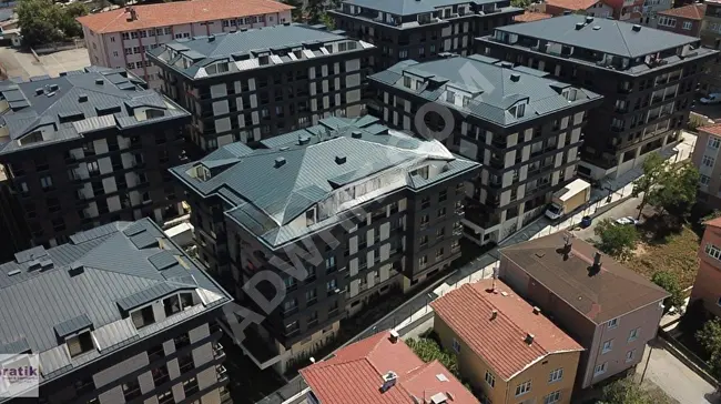 Duplex apartment 5+1 for sale in ÇENGELKÖY ERGUVAN complex.