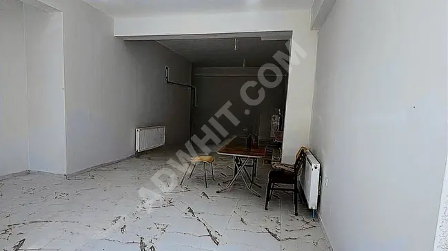 MECİDİYE MAHALLESİNDE CADDE ÜSTÜ 65M2 SATILIK DÜKKAN