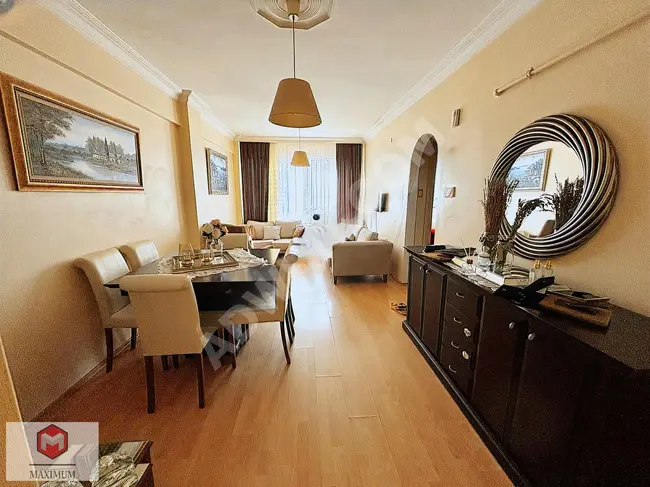 2+1 apartment for sale, 80 sqm, located on the middle floor in the BAKIRKÖY SAKIZAĞACI area.