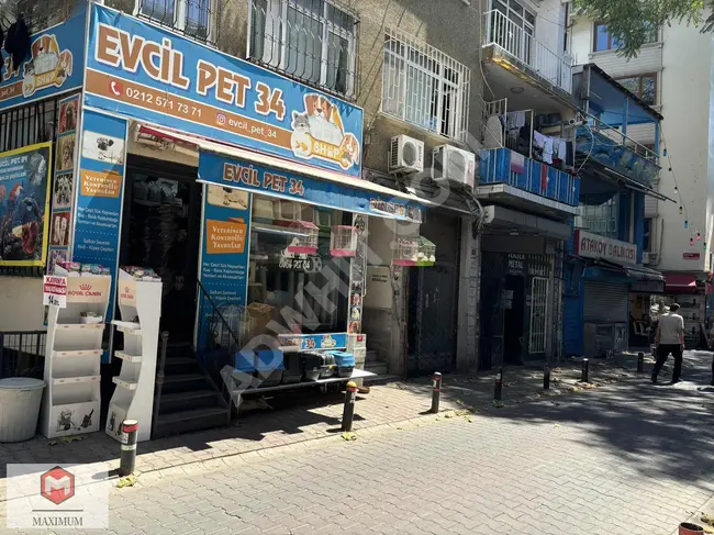 Office & shop for sale with an area of 50 m², direct ground floor entrance, located in the BAKIRKÖY - CEVİZLİK area.