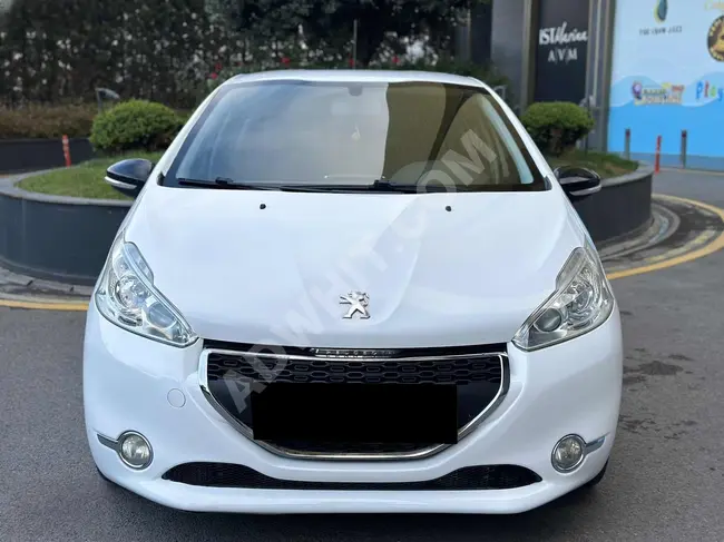 2015 - PEUGEOT 208 - عداد 168000 كم - ديزل - اوتوماتيك - من FEREC MOTORS