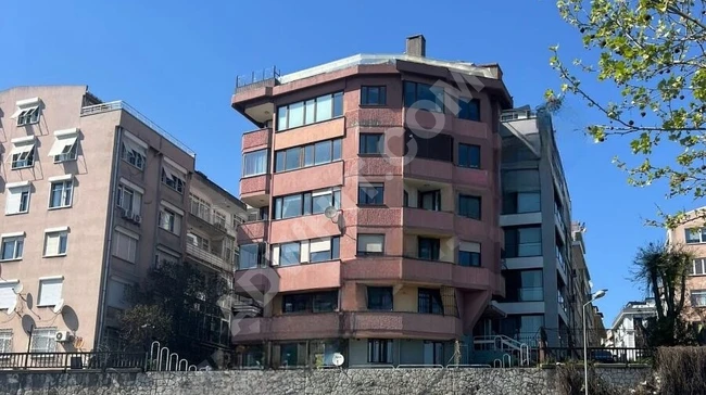 For sale: A building overlooking the sea, consisting of 7 floors + 80 square meters of land planned for construction on the BAKIRKÖY coast.