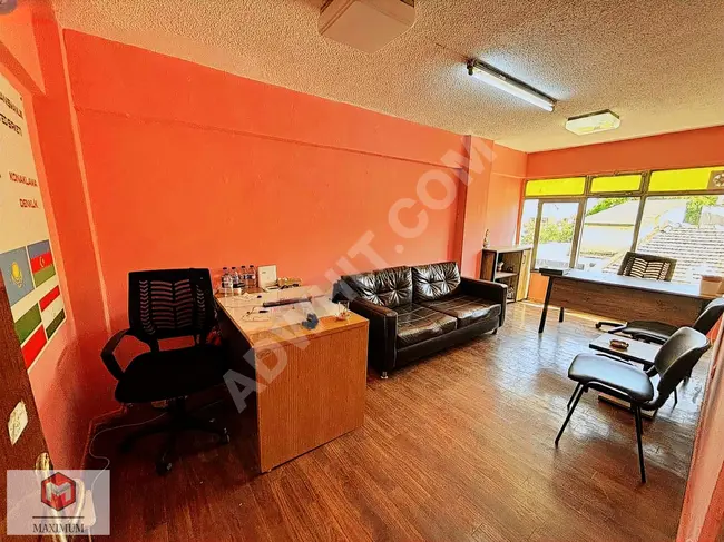 Office for sale with an area of 16 square meters with a front face within a commercial building in the
BAKIRKÖY CEVİZLİK area.