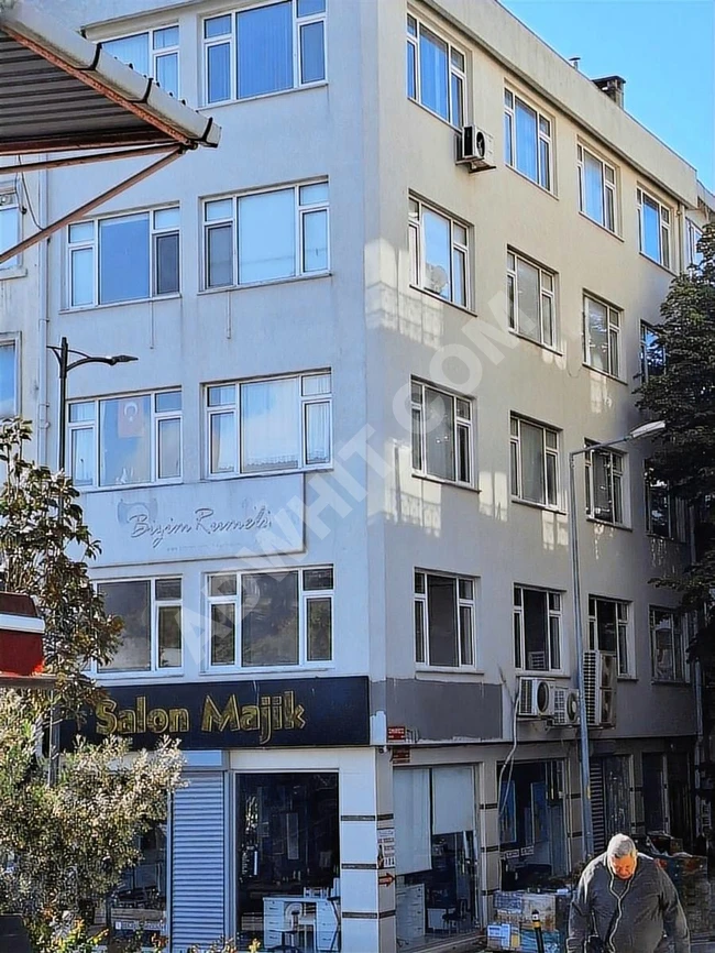 For sale, a full building with 5 floors with a total area of 600 square meters across from MARMARA in BAKIRKÖY.