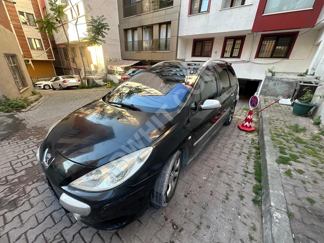 For sale by the first owner, model 2006 PEUGEOT 307 SW PREMIUM car.