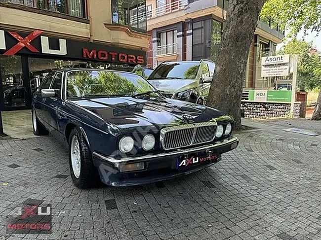 DAIMLER JAGUAR 1988 - from AXU MOTORS