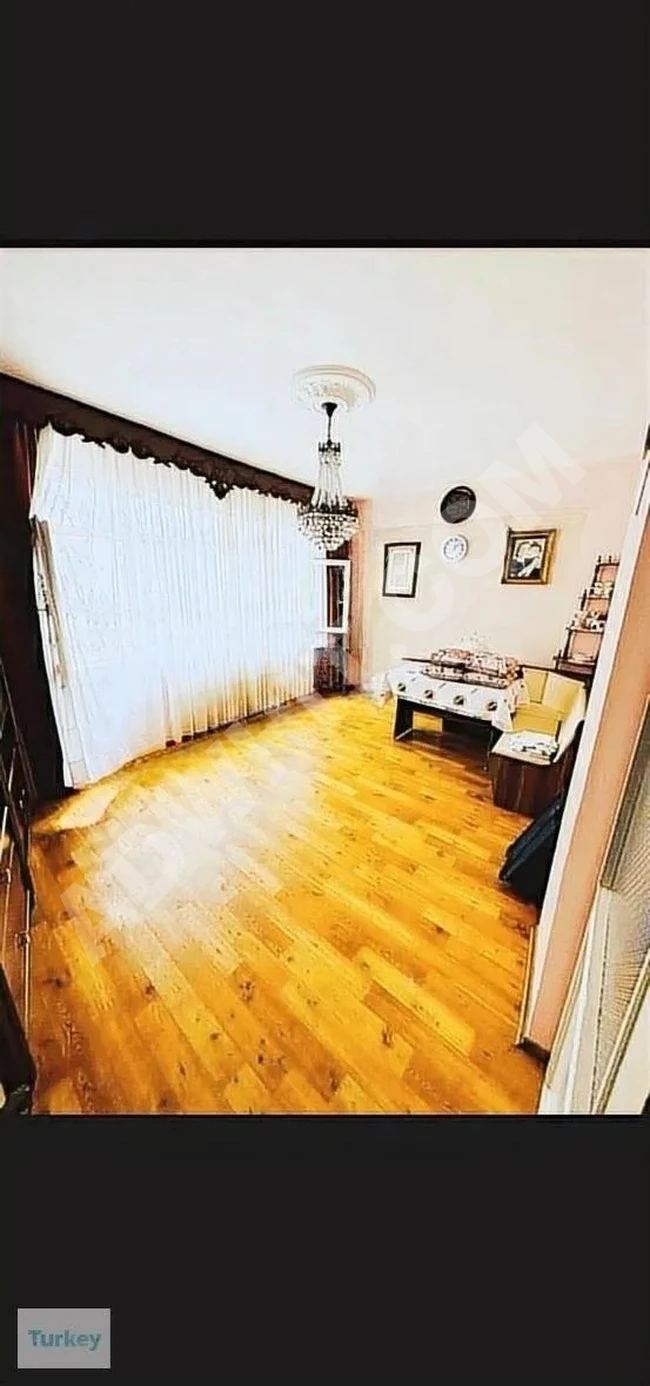 2+1 apartment for sale, clean and in a good location by Kardeşler Real Estate.