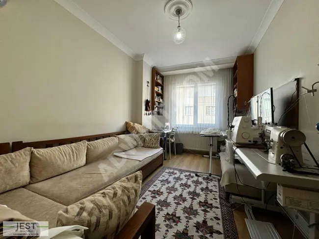 3+1 apartment for sale on a middle floor within a complex in BEYLİKDÜZÜ - ADNAN KAHVECİ area