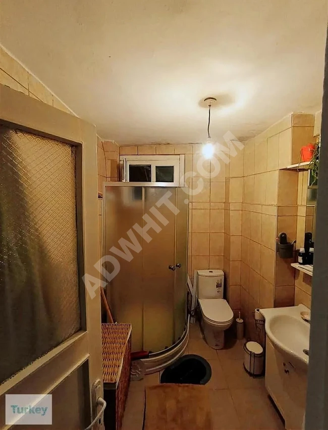 2+1 apartment, 90 square meters for rent, near the minibus station, with a current tenant in the Feyzullah neighborhood.