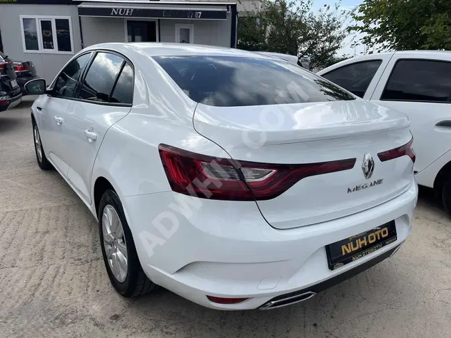 DEĞİŞEN BOYA YOK OTOMATİK VİTES 2022 MEGANE BENZİN Lİ 70.000 KM