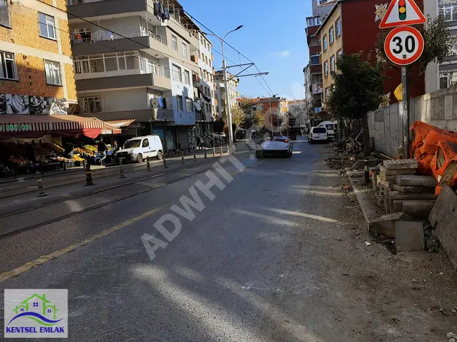 OKUL KARŞISINDA TRAMVAY YOLU ÜZERİNDE 160m2 KİRALIK MAGAZA