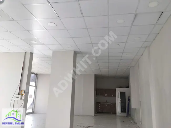 OKUL KARŞISINDA TRAMVAY YOLU ÜZERİNDE 160m2 KİRALIK MAGAZA