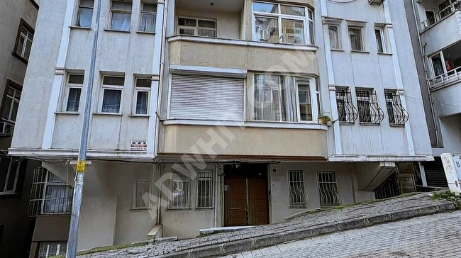 OKUR EMLAKTAN HAZNEDARDA SATILIK 3+1 DAİRE