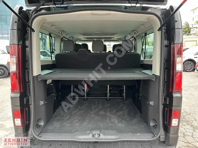 .2023 - Renault TRAFIC - مقاعد  8+1  - رخصة OTOMOBİL - بابين منزلقين - 170 حصان - اوتوماتيك  - مع مكيف - من ZENGİN