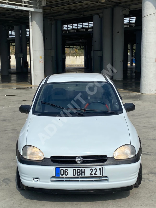 سيارة Opel Corsa 1.4 Swing موديل 1998