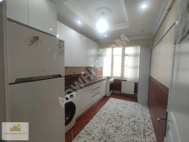 SEFAKÖY TEYFİKBEY DE SATILIK TADİLATLİ 3+1 130M2 ARAKAT DAİRE