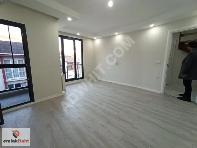 GÜLTEPE MH.DE METROBÜSE 5 DK.5+1 180 m2 DUBLEX DAİRE