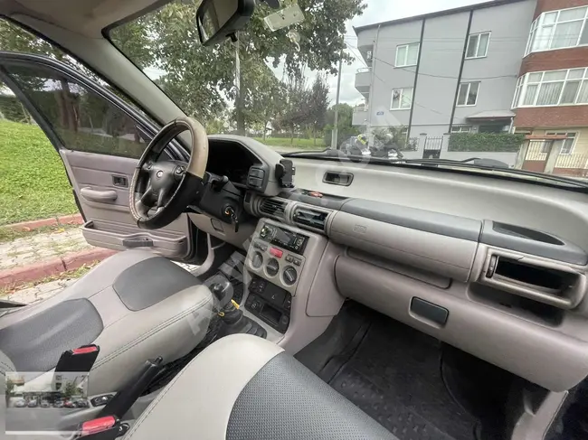 LAND ROVER FREELANDER 4x4 model 2001