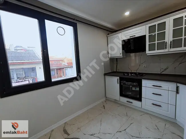 GÜLTEPE MH.DE METROBÜSE 5 DK.5+1 180 m2 DUBLEX DAİRE