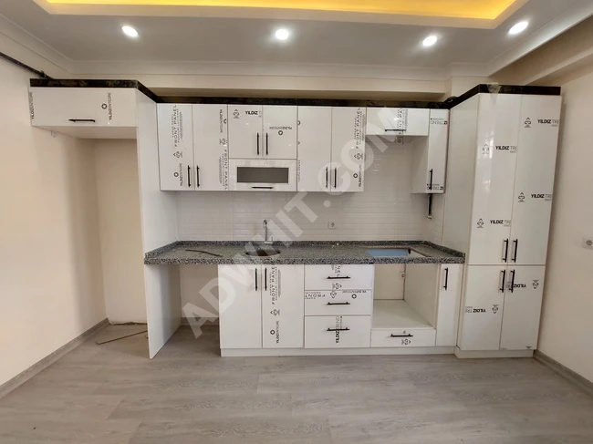 SEFAKÖY,DE SIFIR 2+1,80M2 Y.GİRİŞ GARANTİ EMLAK