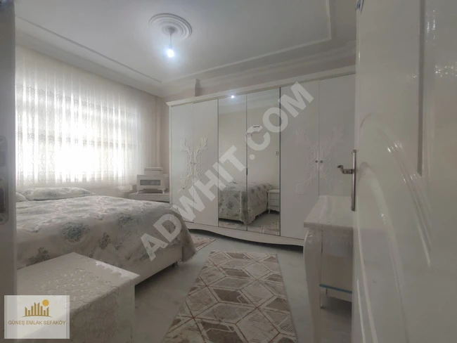 SEFAKÖY TEYFİKBEY DE SATILIK TADİLATLİ 3+1 130M2 ARAKAT DAİRE