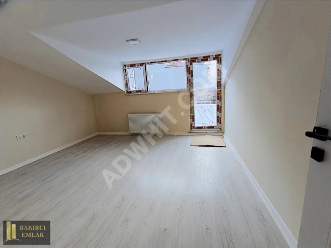 New duplex 3+3 for sale in the center of KÜÇÜKÇEKMECE SEFAKÖY