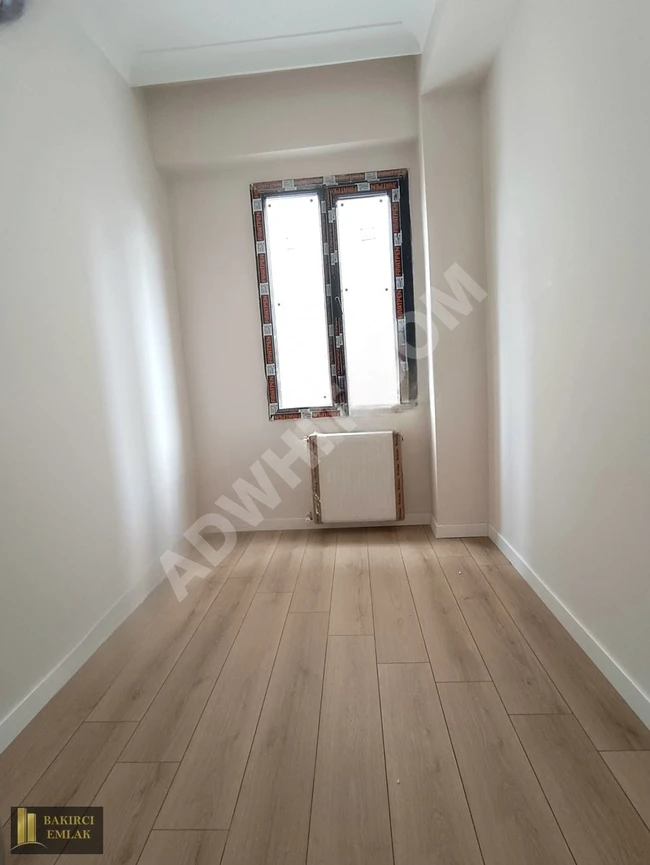 KÜÇÜKÇEKMECE SEFAKÖY TEVFİKBEYDE SATILIK SIFIR DAİRE ARA KAT 2+1