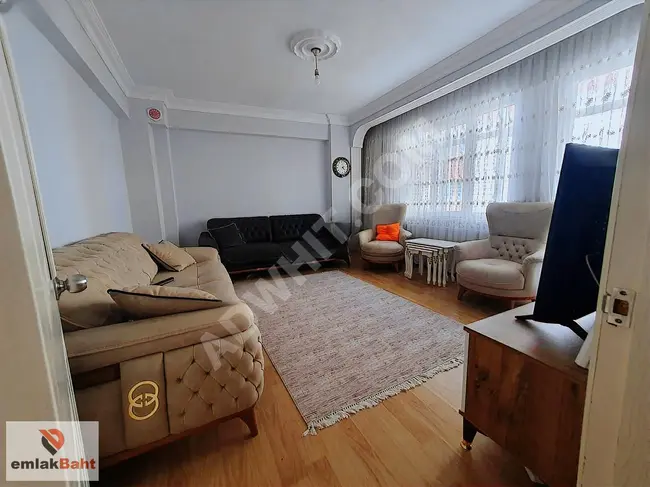 METROBÜSE 2DK.KAT MÜLKİYETLİ 2+1 90M DAİRE