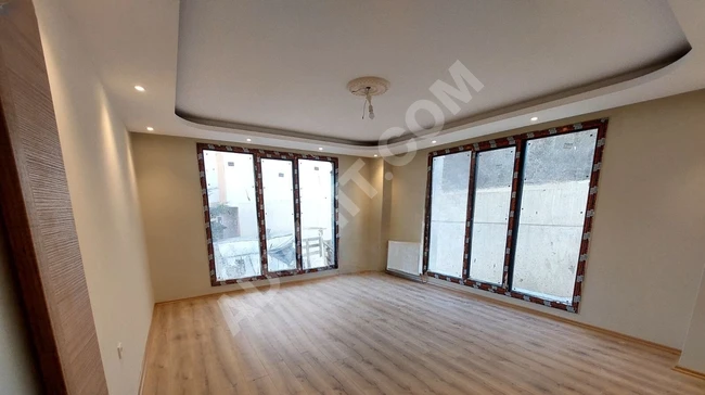 KUMBURGAZ,MERKEZDE SIFIR 2+1 118M2 GIRIS KAT BALKONLU DAIRE