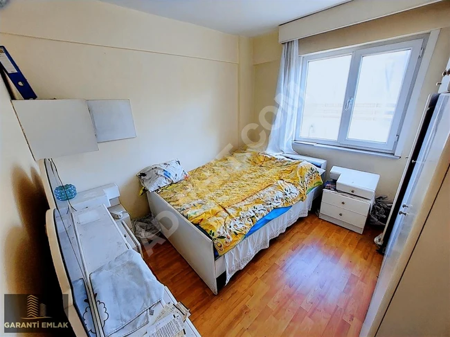 2+1 apartment for sale with an area of 90 square meters on the middle floor in KEMALPAŞA.