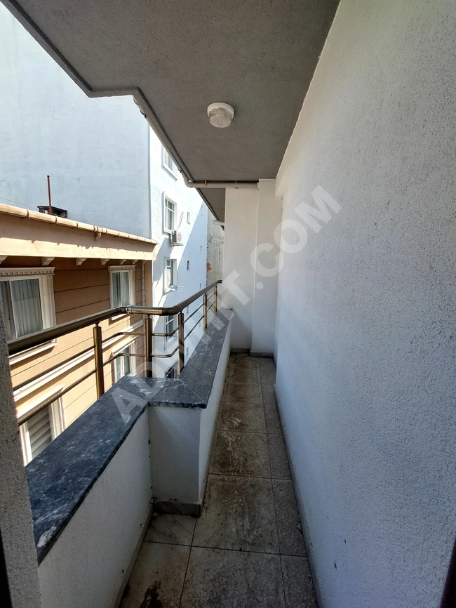 2+1 apartment with an area of 90m2, new on an intermediate floor. Don't miss it in GÜLTEPE, from GARANTİ EMLAK.