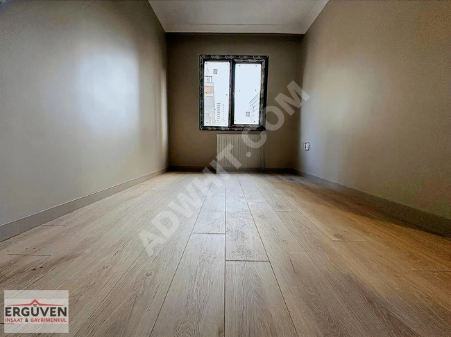 For sale, a 3+1 apartment in the Fatih neighborhood within a complex worth seeing.