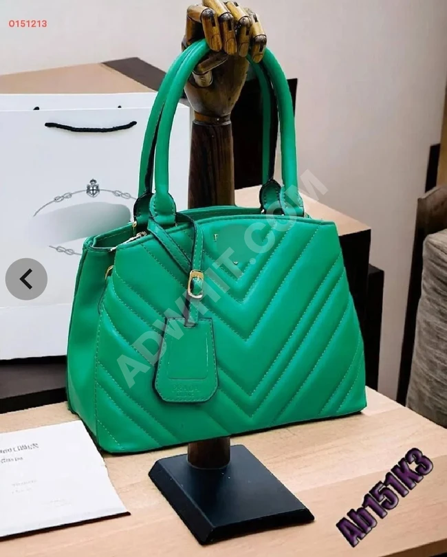 Modern women's handbag