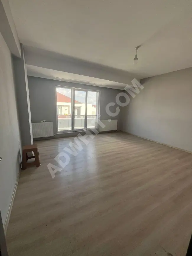 Apartment 2+1 third floor for rent near Qaim Maqam in Beylikdüzü Yakuplu.