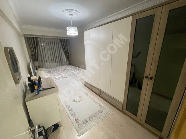 **BURAKTAN **KİRALIK  ULTRA  LÜKS  METROBÜS  YANI  FULL  EŞYALI 2+1.2.KAT. 100m2 DAİRE